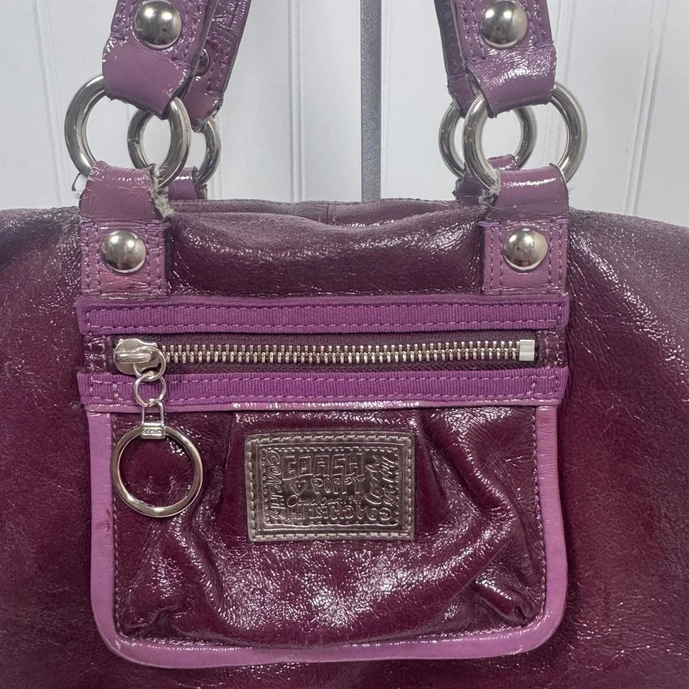 Coach Poppy Spotlight Pocket Hobo Bag Large Burgundy Purple Patent Leather 13869